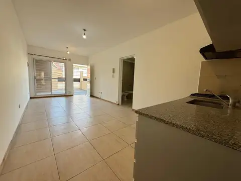 PH dos ambientes en planta baja con cochera y patio
