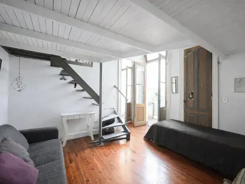 PH EN VENTA EN SAN TELMO 2 AMB CON ENTREPISO