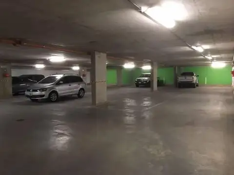 AV PELLEGRINI 1644 Pellegrini Parking