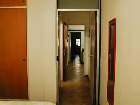 Casa en Venta con 5 cocheras