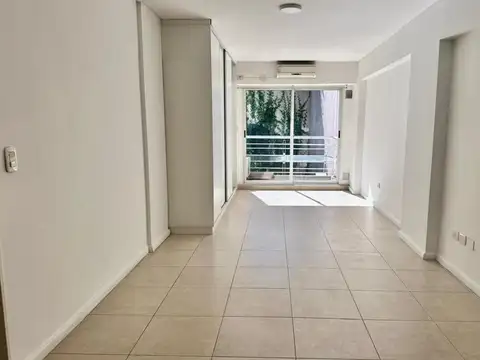 Federico Lacroze 3700, Piso 1