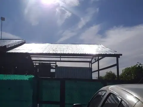 Calle S/N esquina Parada 4400