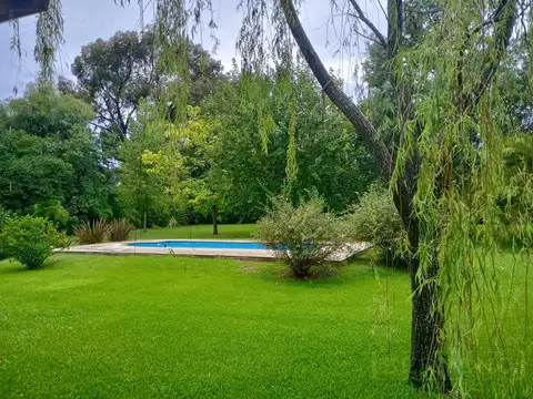 Venta Casa 4 amb sobre lote de 2.530 m2, pileta, Comarca del Sol, Exaltacion de la Cruz