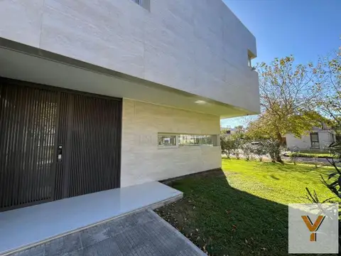 Casa en Alquiler de 6 dormitorios