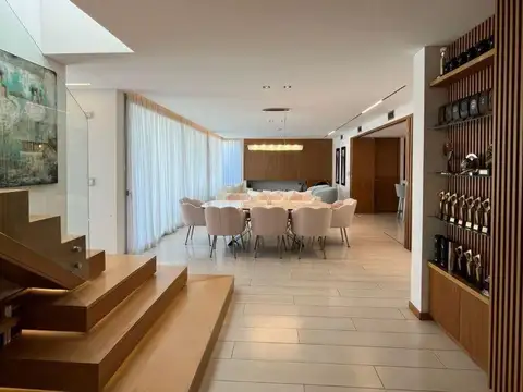 Casa en Alquiler al Norte
