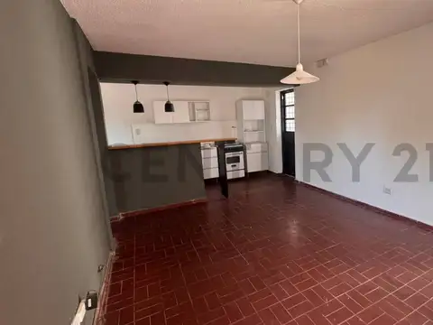 Laguna de los pajaros 2200, Piso 0
