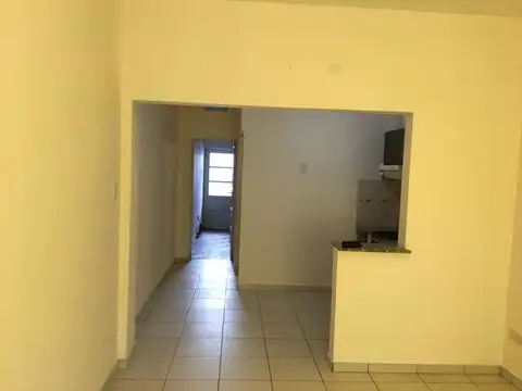 Depto Tipo Casa en Venta en Moron Sur, USD 42.000