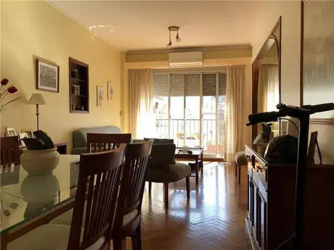 VENTA. OPORTUNIDAD ÚNICA EN RECOLETA: 4 AMBIENTES + DEPENDENCIA, SÚPER LUMINOSO Y SILENCIOSO