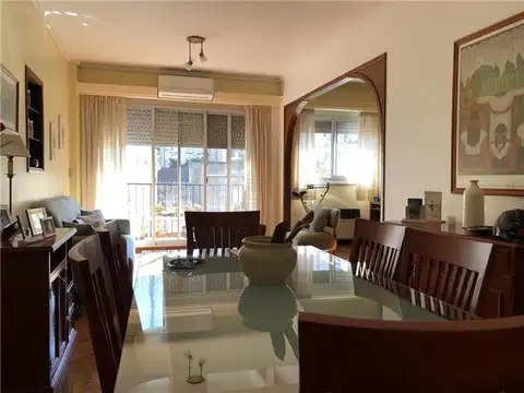 Marcelo T. de Alvear al 2000