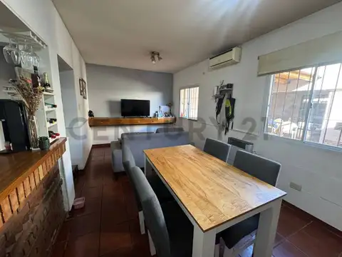 Casa 3 ambientes con 1 baño