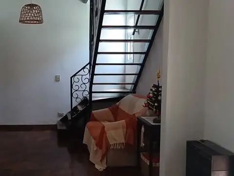 Depto Tipo Casa en Venta 50 años