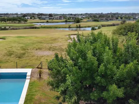 Casa en Venta en El Cantón - Barrio Golf, USD 580.000