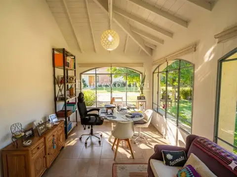 Casa 4 ambientes con 4 baños