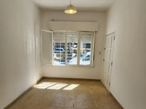 Depto Tipo Casa en Alquiler en San Fernando, $ 650.000