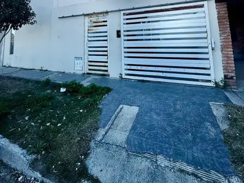 CASA EN VENTA EN PARQUE BELGRANO, TRES DORMITORIOS, 2DA ETAP