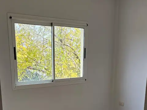 Departamento en Alquiler en Pilar Centro, $ 550.000