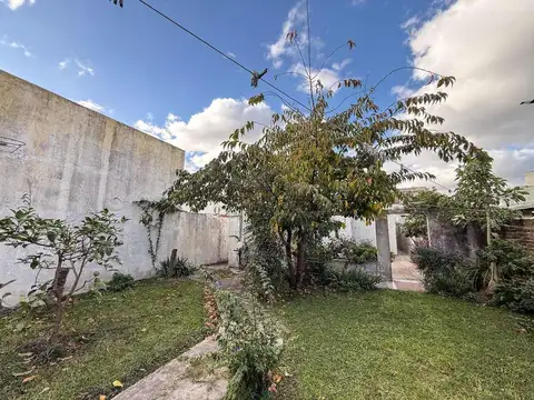 CASA EN VENTA TOLOSA, EN BLOQUE