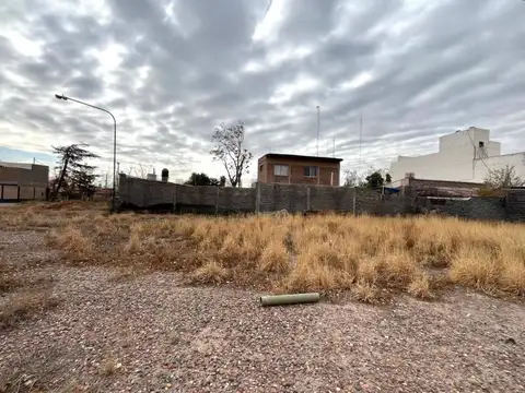 Terreno en Venta 82  mts Fondo
