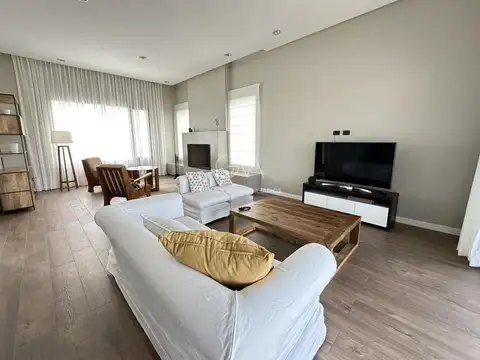 Casa en alquiler temporada Barrio Casonas del Haras