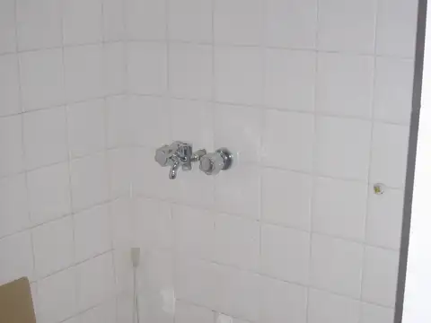 Alquiler Departamento 3 Ambientes con patio y cochera en Saavedra