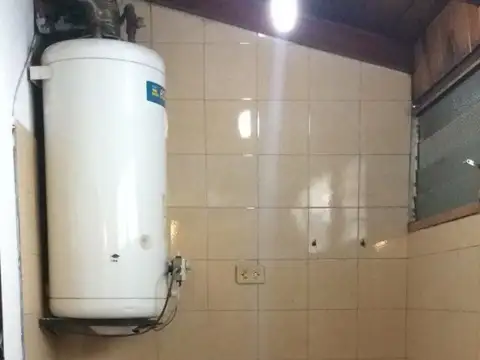 Casa 2 ambientes con 1 baño