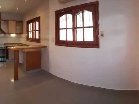Departamento en Alquiler con 2 cocheras