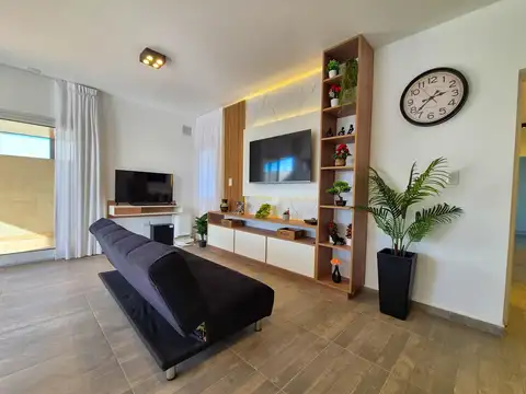 Casa 3 ambientes con 1 baño