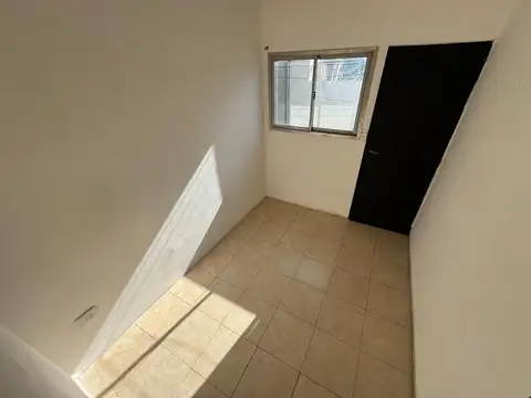 Departamento en Alquiler en Jose Leon Suarez, $ 370.000