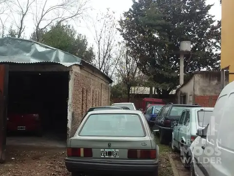 Galpon en Venta 30  mts Fondo