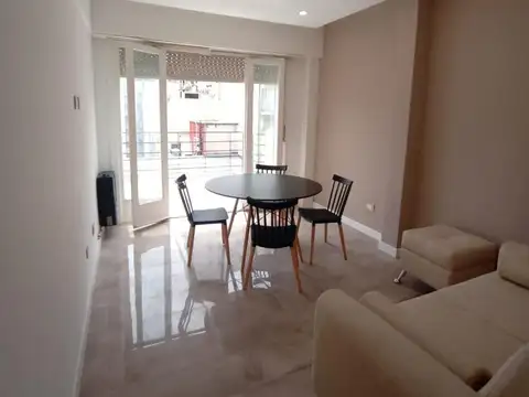 Venta departamento 3 amb con balcon terraza zona Centro