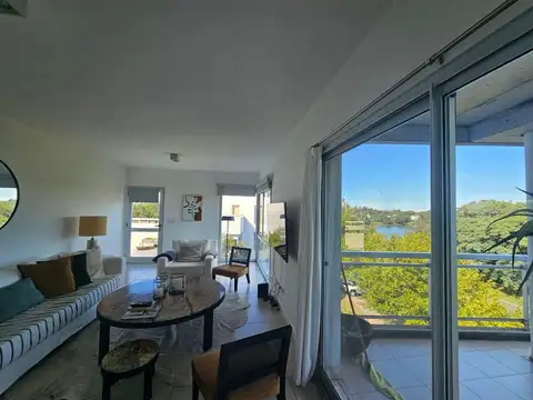 Departamento en Alquiler con 2 cocheras