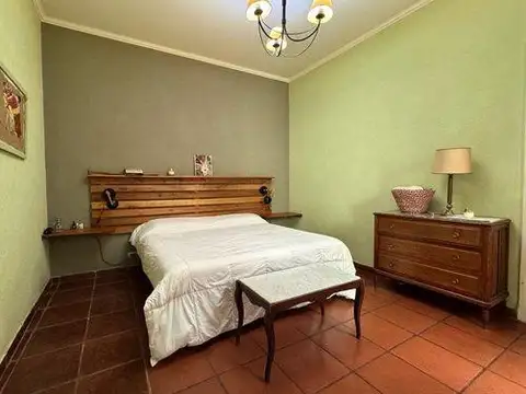 Depto Tipo Casa en Venta 50 años