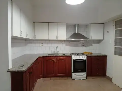 ALQUILER departamento en planta BAJA