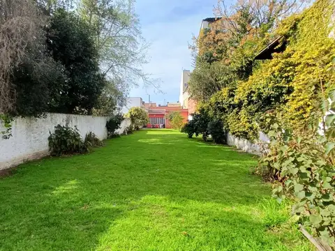 CASA 3 DORM+COCHERA+GRAN FONDO LIBRE/APTO CRÉDITO
