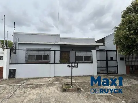 Cevallos entre Videla y 9 de Julio