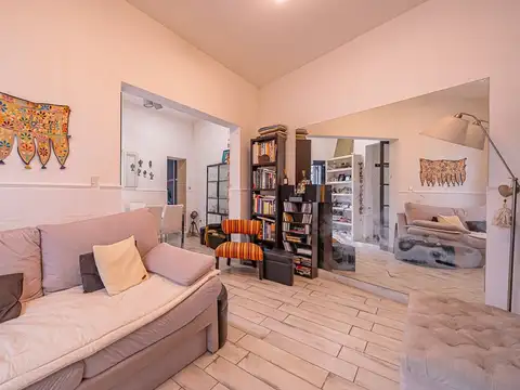 Depto Tipo Casa en Venta en Belgrano, USD 240.000