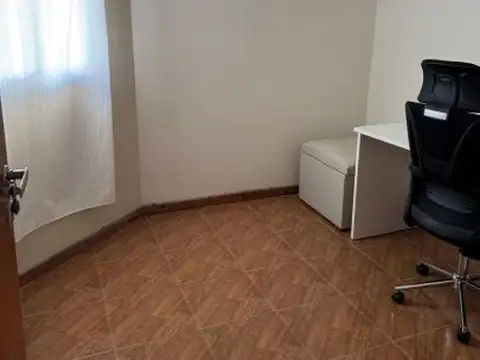 Departamento 5 ambientes con 1 baño