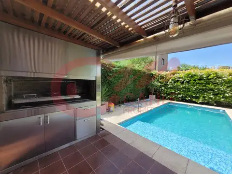 Casa en Venta en Pilar, USD 295.000