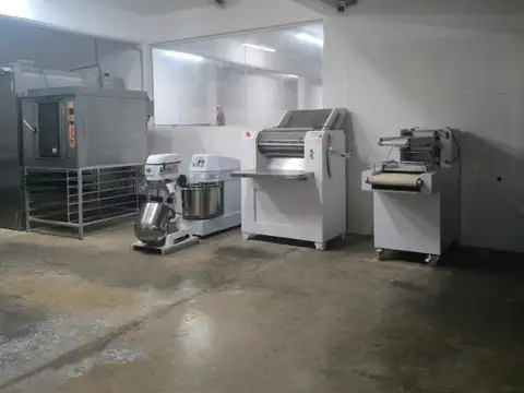 Almirante Brown 3900