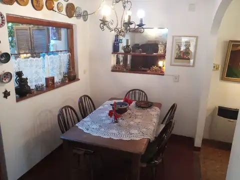 Casa 4 ambientes con 3 baños