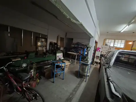 Local en Alquiler en La Florida, $ 700.000