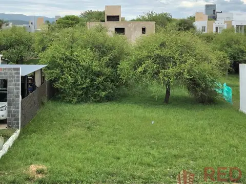 Terreno en Venta 40  mts Fondo