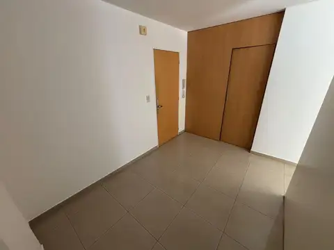 Oficina 4 ambientes con 1 baño