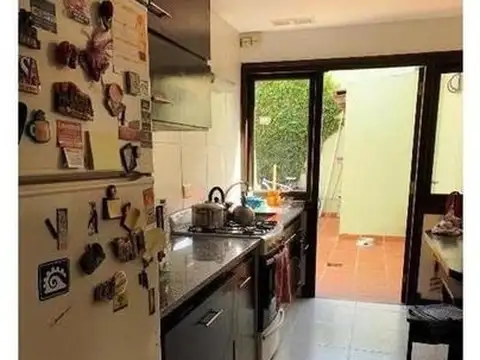 Depto Tipo Casa 4 ambientes con 3 baños
