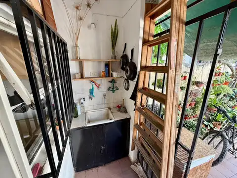 Casa 4 ambientes con 1 baño