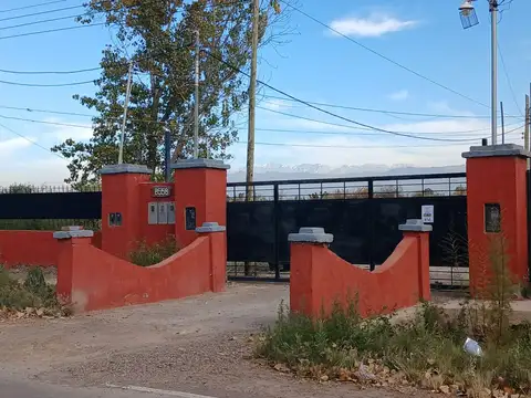 Casa Venta- Los Corralitos pileta quincho, parquiz