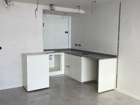 Av E Galvan 3000, Piso 2