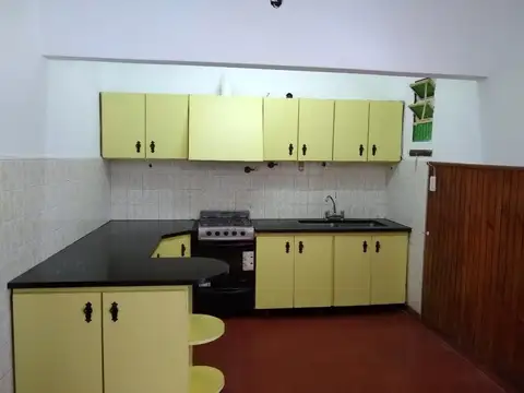 Depto Tipo Casa 3 ambientes con 1 baño