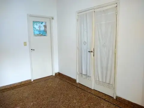 Depto Tipo Casa en Alquiler de 3 ambientes