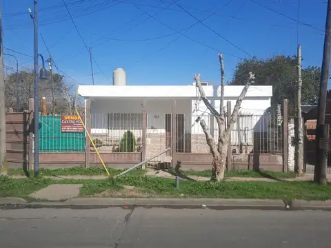 El Talar  hermosa esquina ideal locales  a una mts de Av Lib